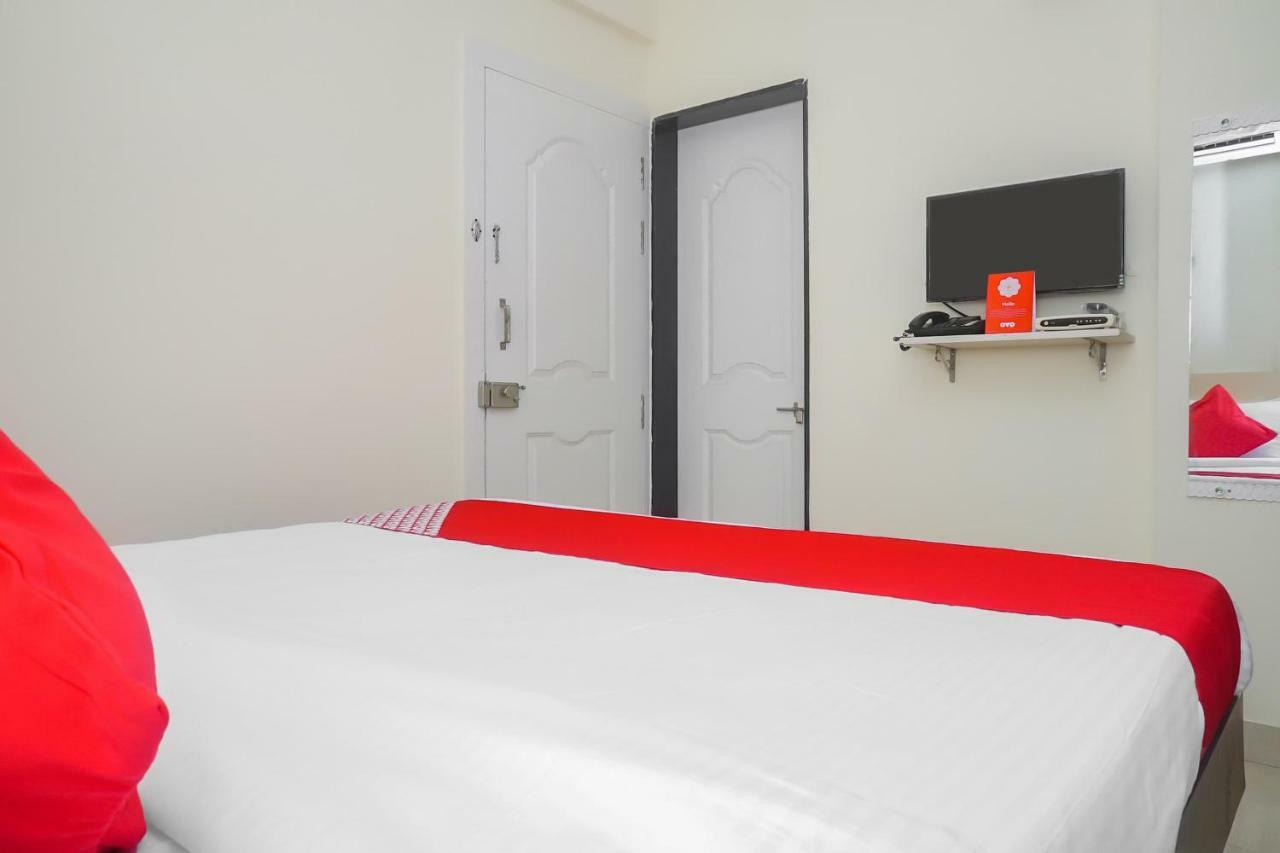 Hotel Oyo 16007 Sk Executive Yerandwane Exterior foto